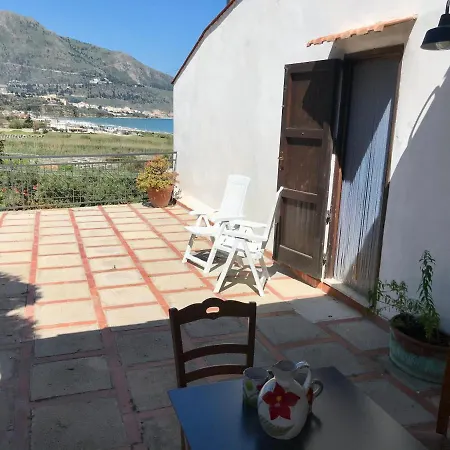 Casale Levante * Castellammare del Golfo