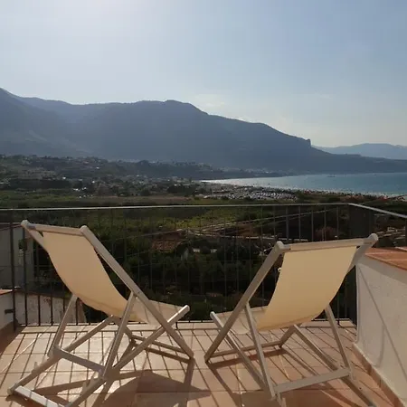 Villa Casale Levante *